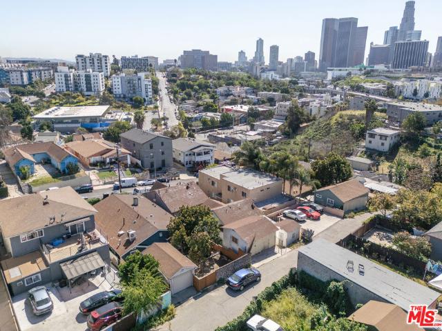 Property for rent in Canoga Park, California