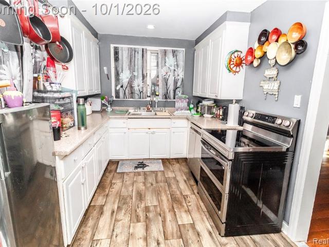 House for sale in Lapeer, Lapeer County