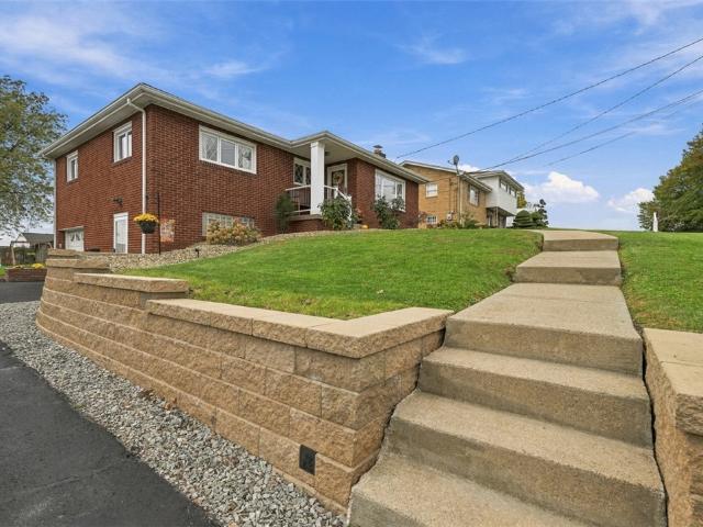 House for sale in McGovern, Chartiers Township