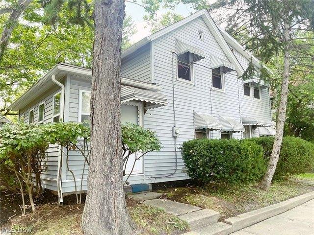 House for sale in Berea, Ohio