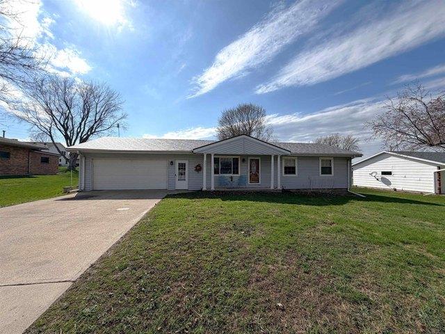 House for sale in Sheldon, Iowa
