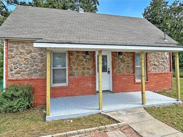 House for sale in Rogers, Benton County