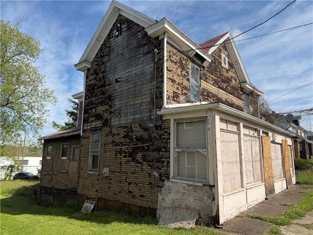 House for sale in Uniontown, Pennsylvania