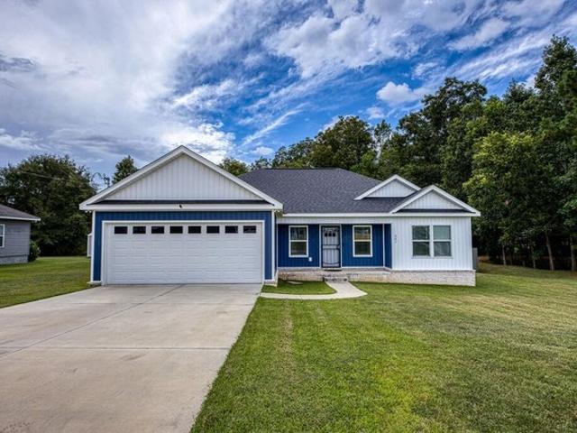 House for sale in Slocomb, Geneva County