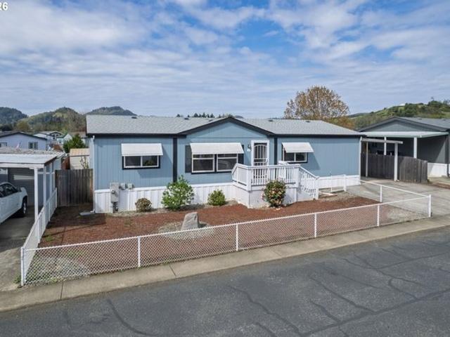 House for sale in Oregonia