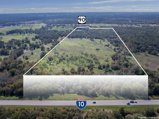 House for sale in Flatonia, Texas