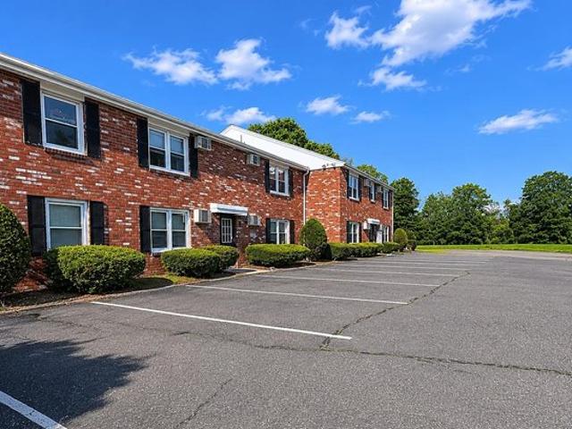 Townhouse for sale in Warren, Massachusetts