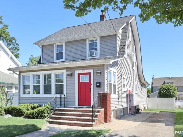 House for sale in Hasbrouck Heights, New Jersey