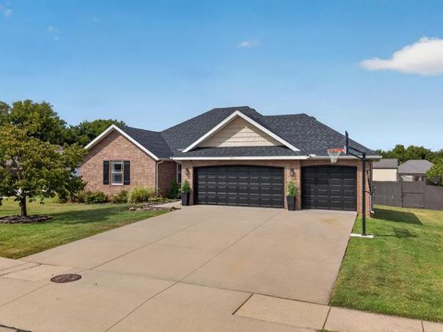 House for sale in Willard, Missouri