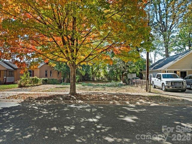 Land for sale in Mecklenburg, North Carolina