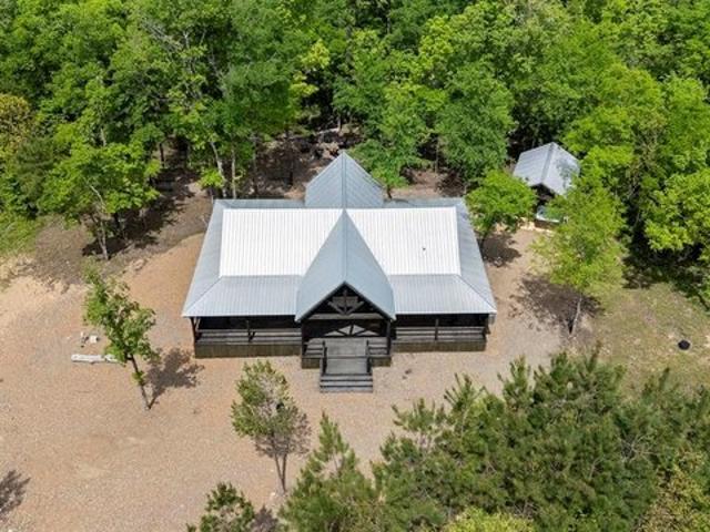 House for sale in Broken Bow, Oklahoma