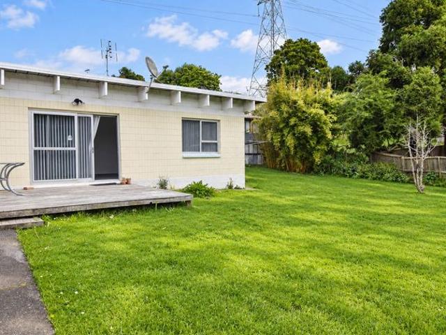 House for rent in Massey West, Henderson-Massey