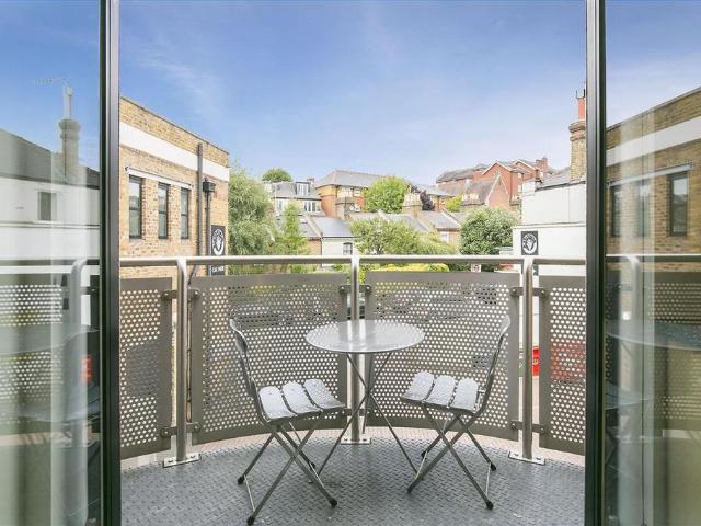 Apartment for rent in London Borough of Wandsworth, Greater London