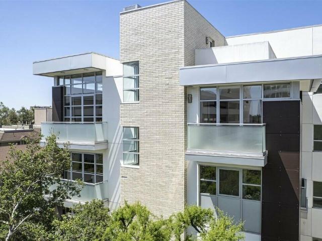 Condo for sale in Pasadena