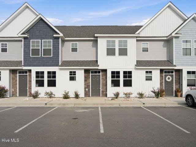 Townhouse for sale in Sneads Ferry, North Carolina