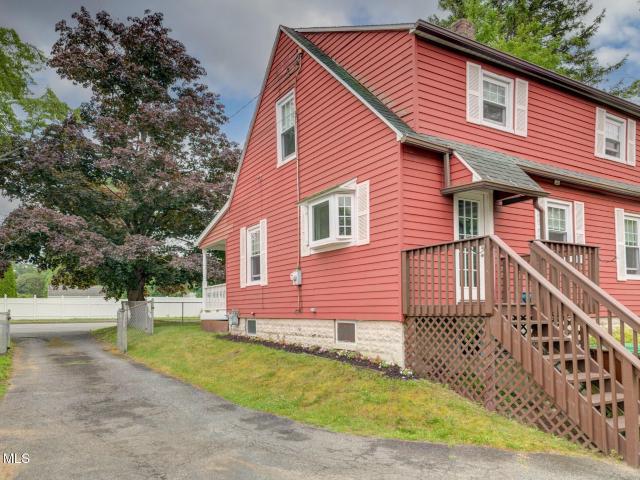 House for sale in Guilderland, New York