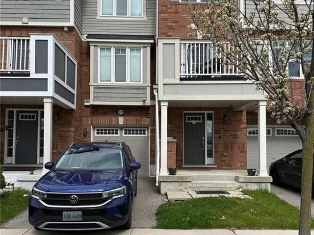 Townhouse for rent in Woburn, Ontario