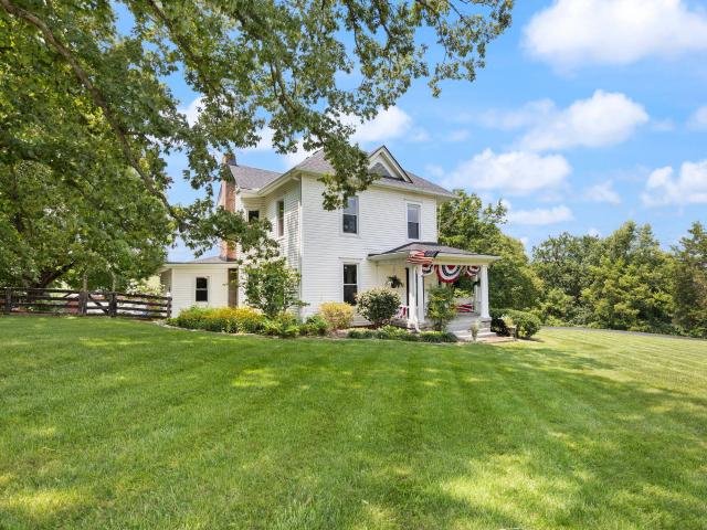 House for sale in Stanford, Kentucky