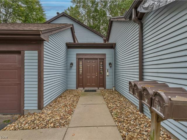 Condo for sale in Havenhill Condominiums, Canfield
