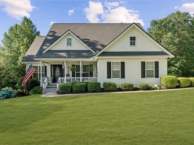 House for sale in Clarkesville, Habersham County