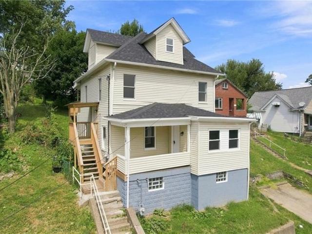 House for sale in Canonsburg, Pennsylvania