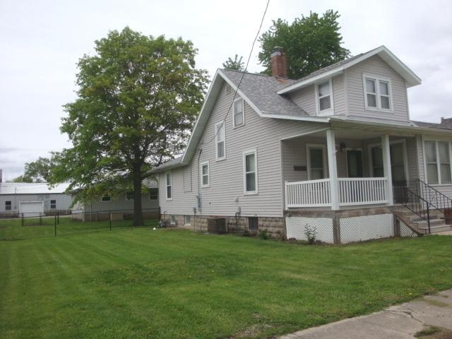 House for sale in Cissna Park, Illinois