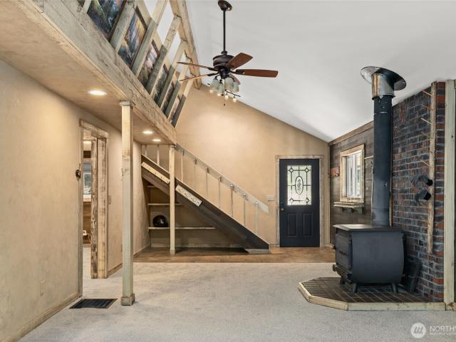 House for sale in Ronald