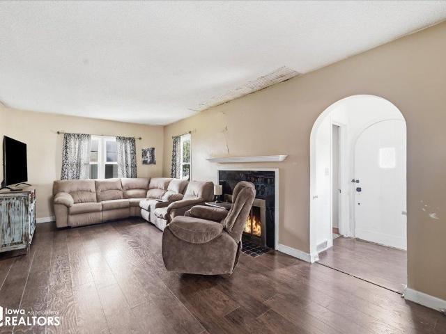 House for sale in Hubbard, Iowa