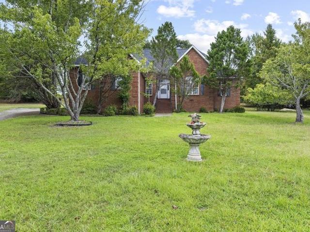 House for sale in Lizella, Macon