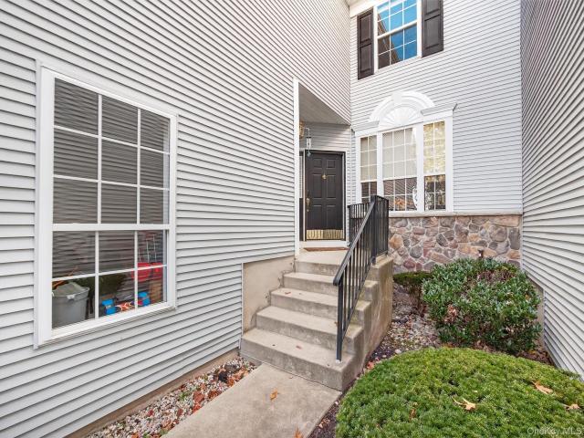 House for sale in Southfields, New York