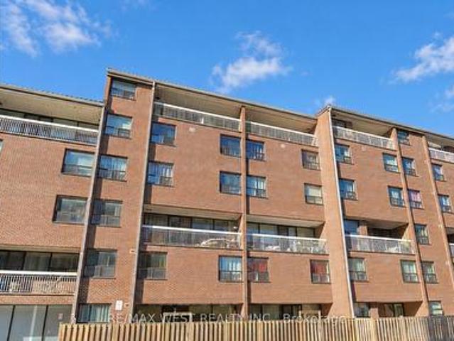 Condo for sale in Scarborough—Guildwood, Toronto