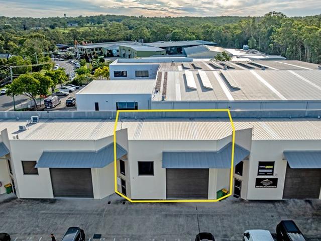 Warehouse for rent in Toombul, Queensland