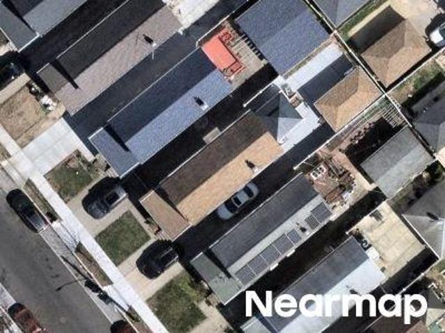 House for sale in Queens, Arverne