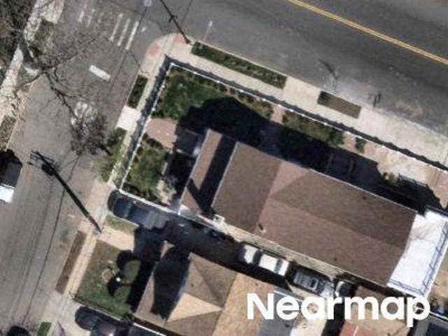 House for sale in Queens, Arverne