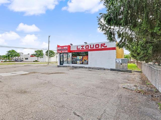 Commercial for sale in Farmington Hills, Oakland County