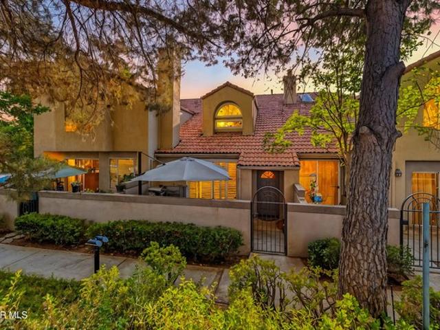 Townhouse for sale in Chatsworth, California