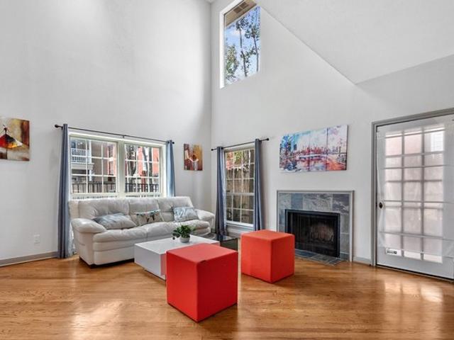 Townhouse for sale in Houston, Harris County