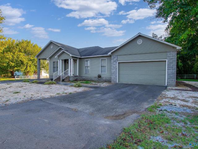 House for sale in Courtland, Alabama