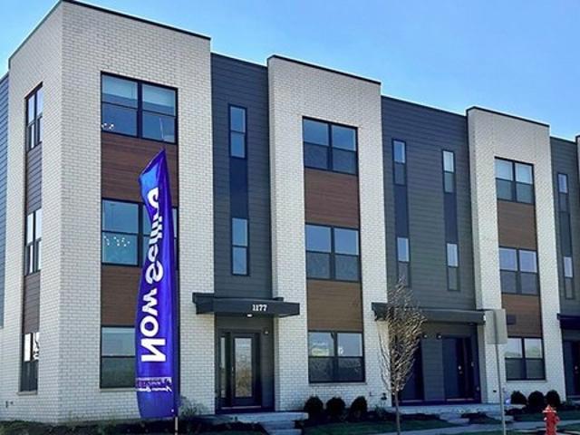 Townhouse for sale in Schaumburg, Illinois