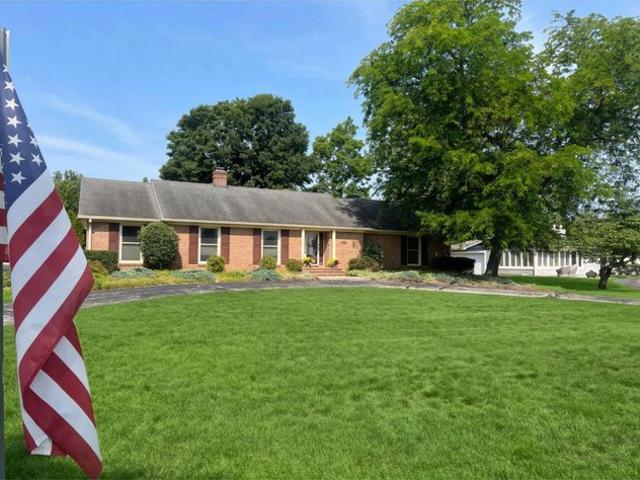 House for sale in Hillsdale, Michigan