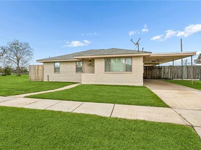 House for sale in Chalmette, Louisiana