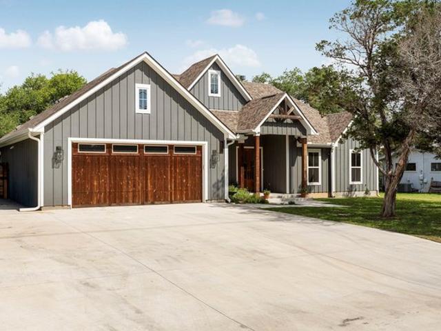 House for sale in Spicewood, Texas