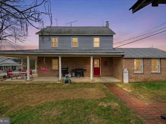 House for sale in Hedgesville, West Virginia