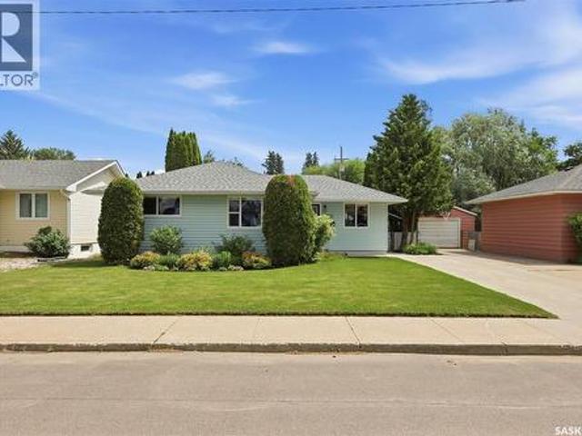 House for sale in Saskatoon, Saskatchewan