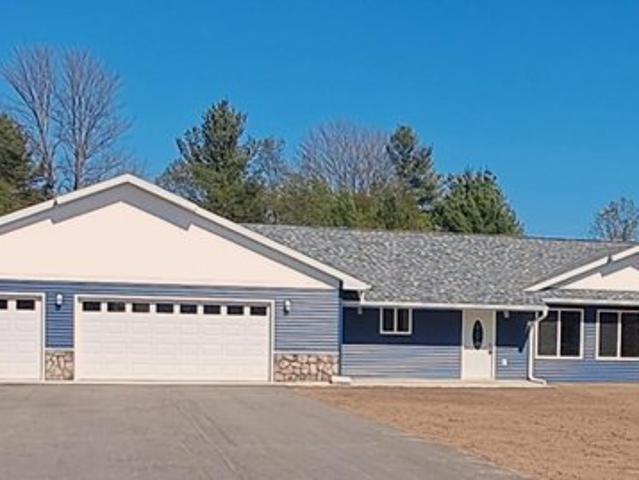 House for sale in Green Lake, Michigan