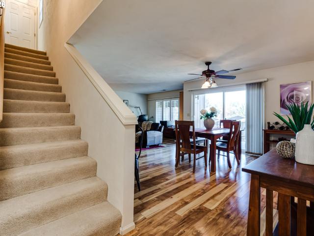 Condo for sale in Flintridge Village Homeowner Condominiums Association, Eugene