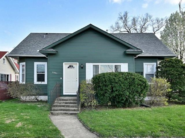 House for sale in Blue Island, Illinois