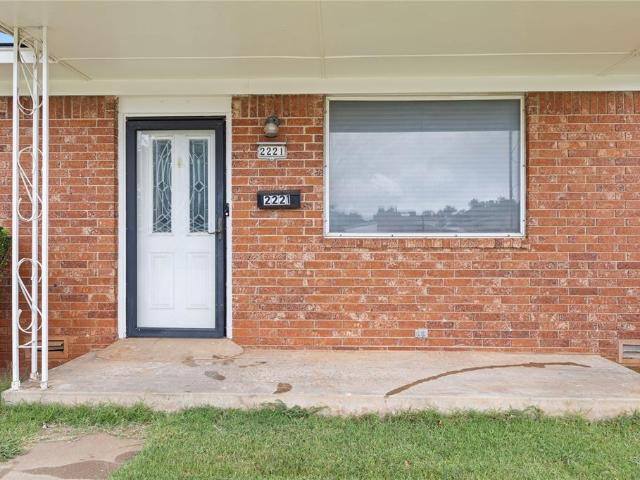 House for sale in Clinton, Oklahoma