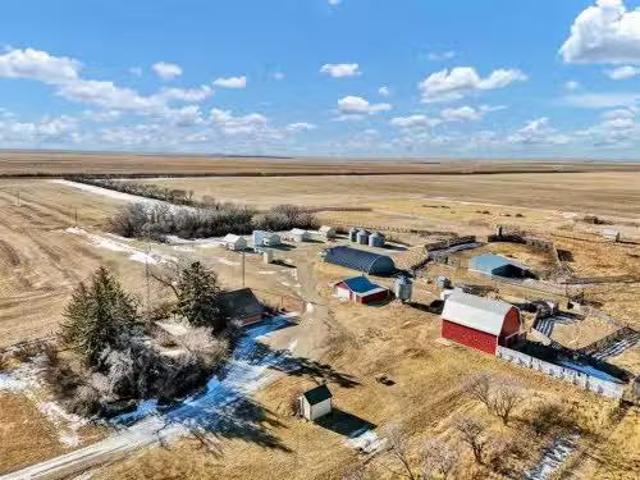 House for sale in Jenner, Alberta