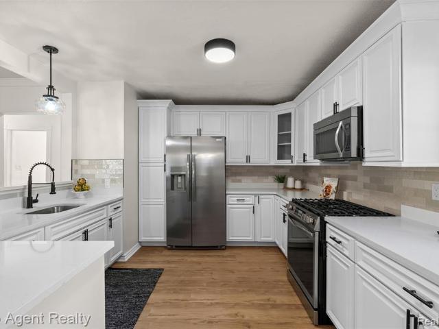 House for sale in Saint Clair Shores, Macomb County